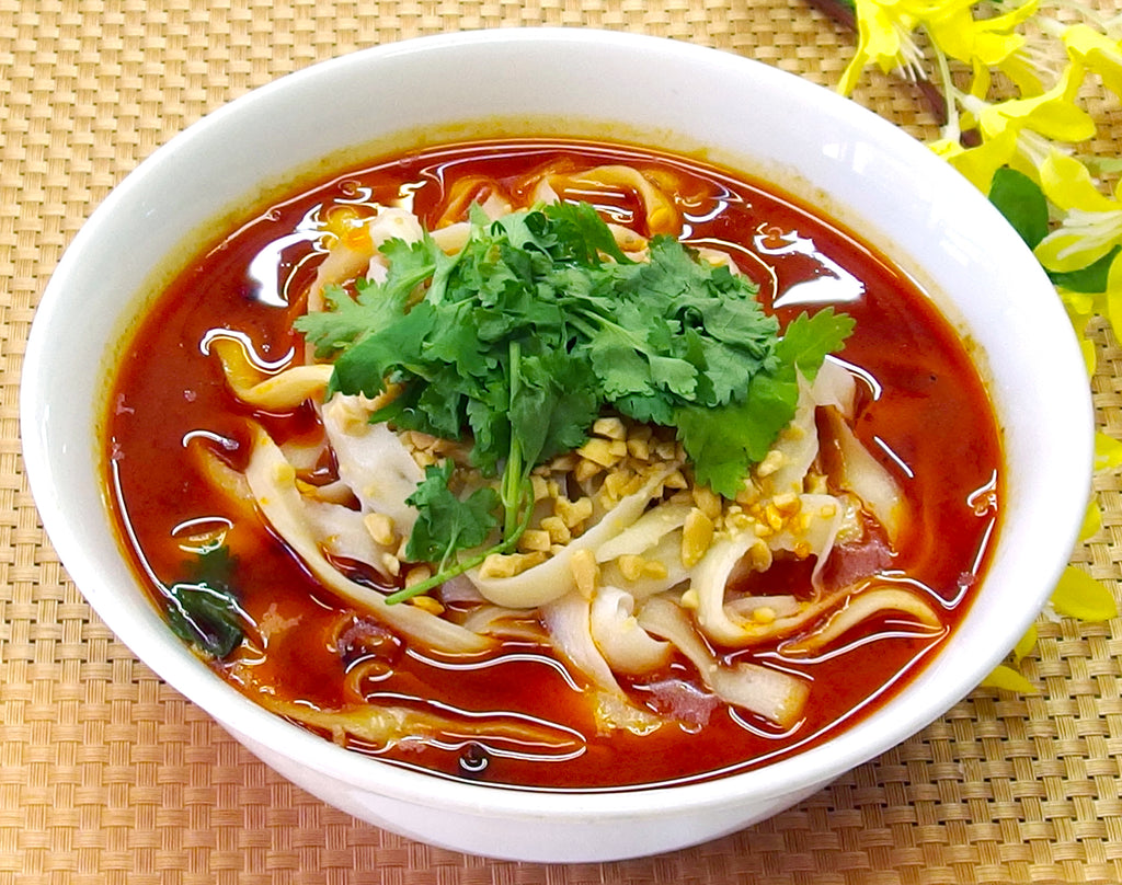 火鍋スープの麻辣刀削麺
